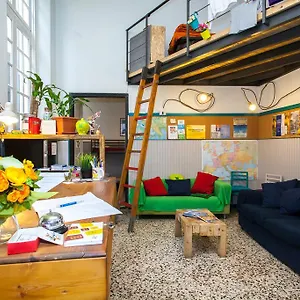 Albergue Ostellin, Génova